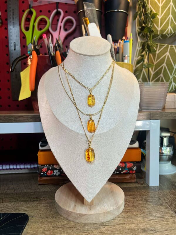 ქარვის გულსაკიდები - "AMBERINNA"