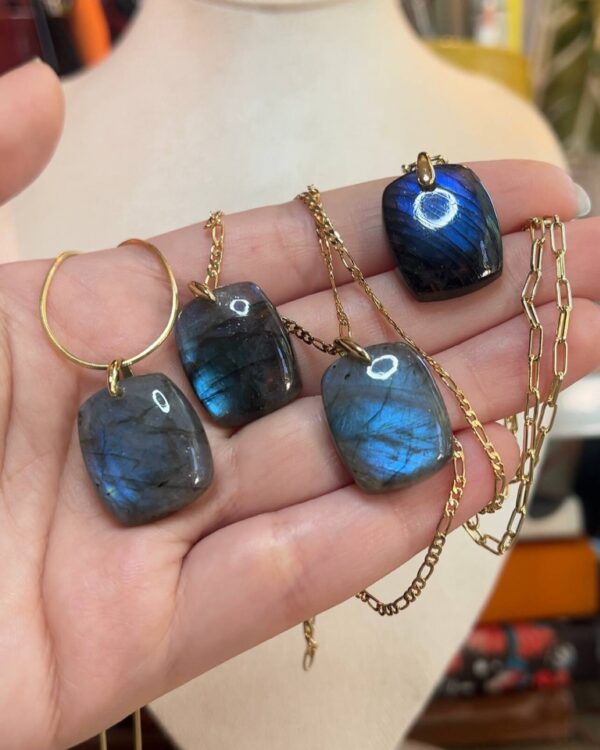 ლაბრადორიტის გულსაკიდები - "MYSTIC DAWN"