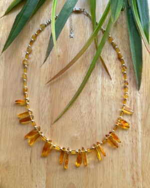 ქარვის მძივი - "QUEEN AMBER"