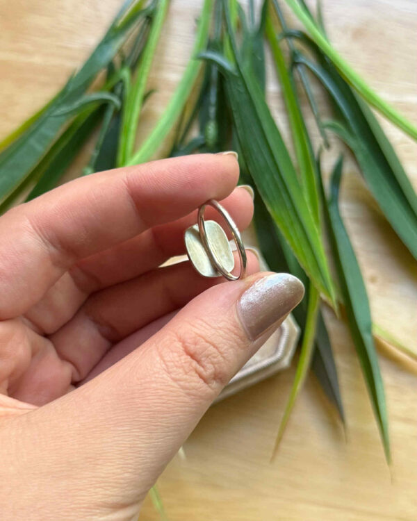 ქარვის ბეჭედი ვერცხლში - "OH... HONEY"