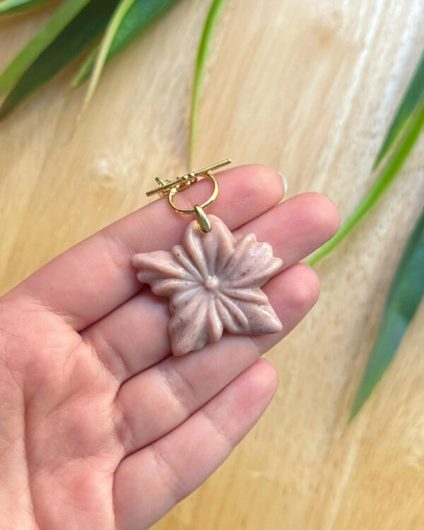 როდონიტის ყელსაბამი - "AZALEA"